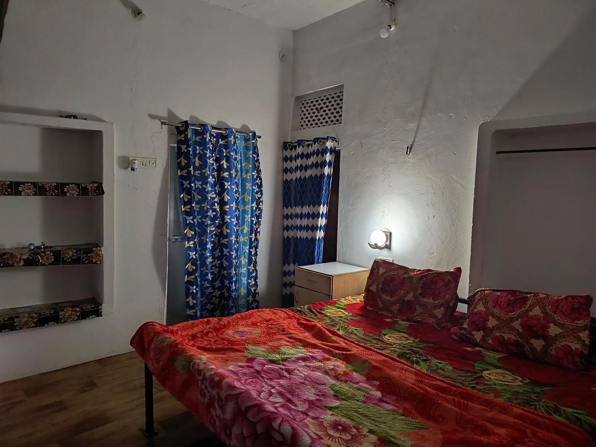 Khajuraho Dreams Homestay Exterior foto